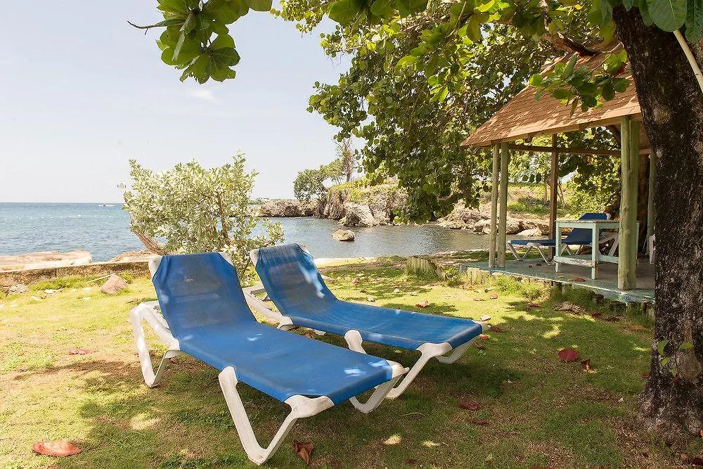 Sea Breeze Beach Studio - Negril Apartmán