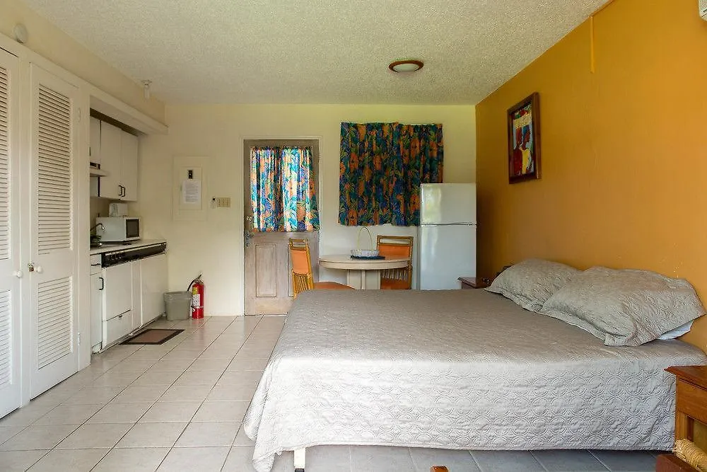 Sea Breeze Beach Studio - Negril Jamaica